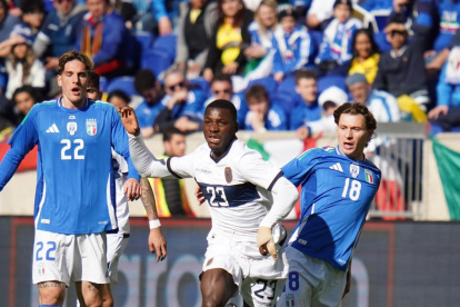 Encuentro entre la Tri e Italia