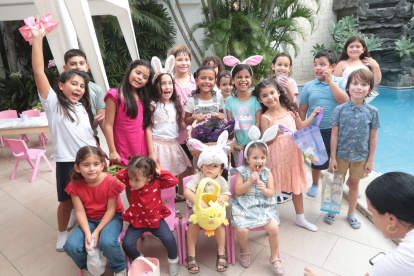 Los chicos disfrutaron de la búsqueda de los huevos de Pascua y de juegos como la carrera de ensacados y la de los huevos sostenidos con un tenedor.