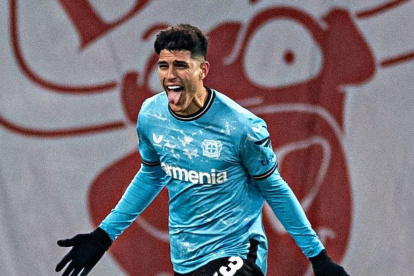 Piero Hincapié es el primer ecuatoriano en ganar la Bundesliga de Alemania.