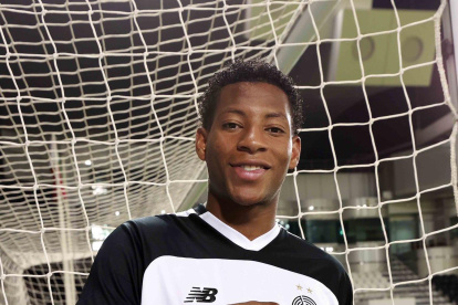 El jugador ecuatoriano Gonzalo Plata se consagró campeón con Al-Sadd