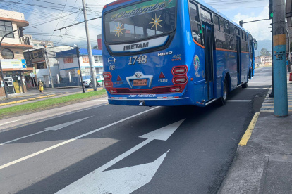 La alerta sobre el conductor de un bus manejando en estado etílico la dio un usuario de X.