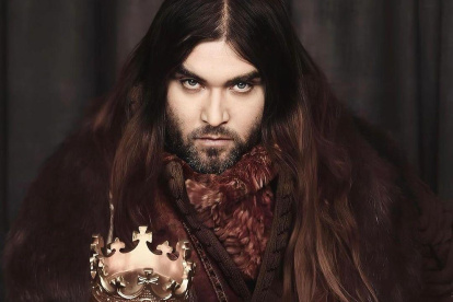 El hijo del actor quiere seguir los pasos de su padre, pero también está interesado en la música.