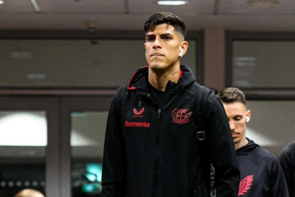 El zaguer tricolor, Piero Hincapié se apunta como parte de la alineación titular de Xabi Alonso