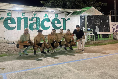 El centro de rehabilitación Renacer sube fotos de actividades en las que participa Jaime Iván Kaviedes