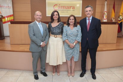 Enrique Yturriaga, Marcela Aguiñaga, Aránzazu De Gomendirrutia de Maldonado y Pedro Sanz.