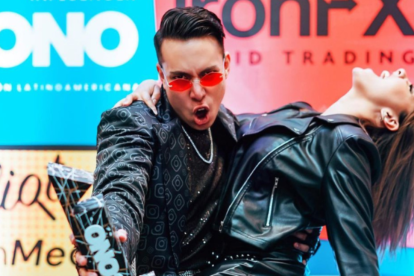 Álex Vizuete y Gigi Mieles.