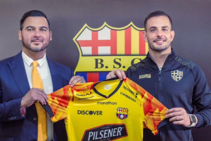 Antonio Álvarez y el nuevo 9 del ídolo, Octavio Rivero