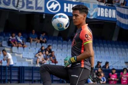 Justin Cornejo, tercer arquero de Barcelona que está coma.