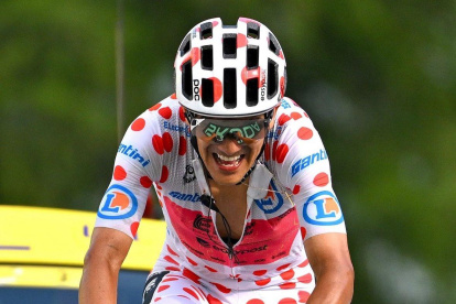 Richard Carapaz se ganó el premio al deportista más combatible del Tour de Francia 2024.