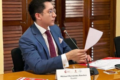 Michael Hernández es un abogado que llegó a ser Director de la Escuela de la Función Judicial.