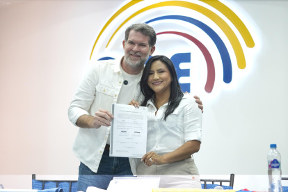 Francesco Tabacchi  y Blanca Sacancela se presentaron este 25 de agosto de 2024  en el CNE.