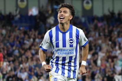 Jeremy Sarmiento convirtió en el triunfo de Brighton ante Crawley Town