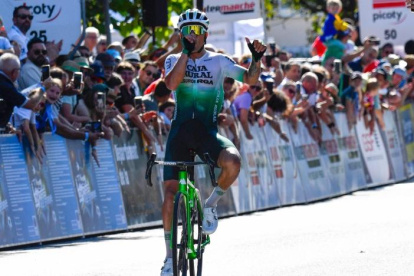 Jefferson Cepeda tuvo un gran 2024 como parte del equipo Caja Rural Seguros RGA.