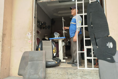 Apagones. La ciudadanía ha tratado de adaptarse a los cortes energéticos para producir durante los tiempos que sí cuentan con electricidad.