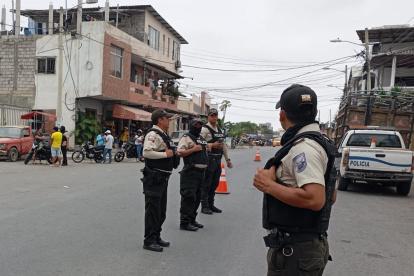 Este 31 de octubre se han incrementado los operativos en el balneario. Pese a ello, las familias temen salir de casa.
