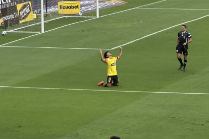 Eduard Bello volvió a anotar para Barcelona en el partido ante Cumbayá