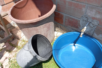 Un daño en el sistema de bombeo mantiene a General Villamil Playas aún sin agua. El daño inició la tarde del 12 de noviembre.