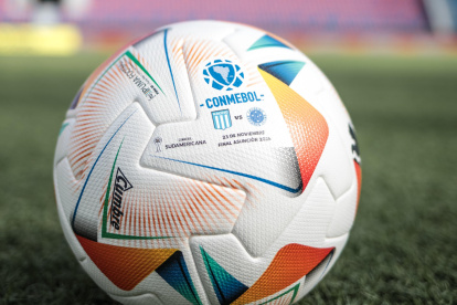 Racing y Cruzeiro definen el campeón de la Sudamericana 2024