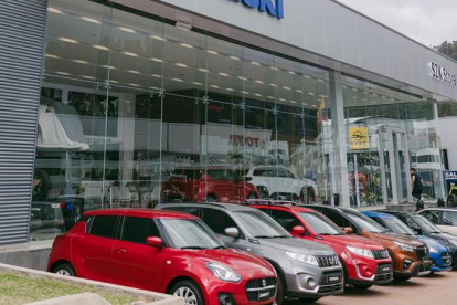 Con una inversión de 2.3 millones de dólares, el concesionario número 11, inaugurado en Guayaquil, se posiciona como el más grande y avanzado de la red Suzuki a nivel nacional. Además, para su instalación se crearon 16 puestos de empleo.