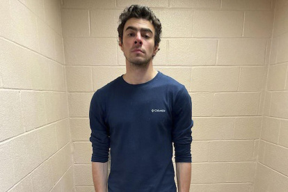 Una foto del Departamento de Policía de Altoona, Pensilvania, de Luigi Mangione, sospechoso de estar relacionado con el asesinato de la semana pasada del director ejecutivo de UnitedHealthCare, Brian Thompson.