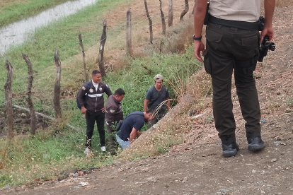 Peritos acudieron al sitio del suceso, para analizar la escena.