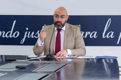 Mario Godoy, presidente de la Judicatura, es investigado por la Fiscalía y enfrenta un juicio político.