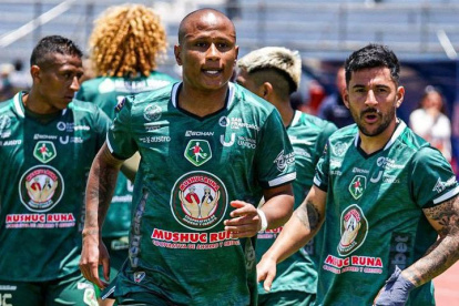 Mathias Acuña estaba en un hotel de Ambato cuando se suicido.