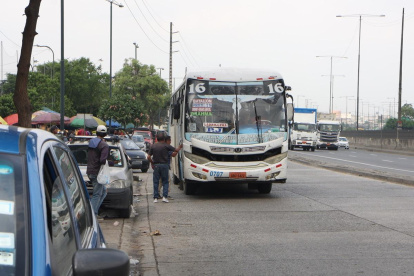 La línea 16 cubre el recorrido que dejó la ruta 118 en la vía Perimetral.