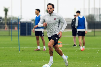 Leonardo Campana, delantero ecuatoriano que milita en el NER.