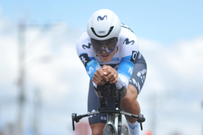 Cepeda, quiteño de 28 años de edad, hizo su debut oficial con el equipo español, proclamándose rey de la crono tricolor.