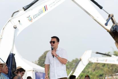 El presiente-candidato Daniel Noboa durante un acto de gobierno.