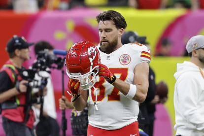 Kelce fue el ‘gran perdedor’ del duelo del Super Bowl al escapársele la oportunidad de ser el MVP que al final se llevó Jalen Hurts de los Eagles.