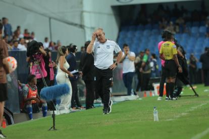 Jorge Célico evidenció el malestar luego de fallar el penal de Emelec contra Macará