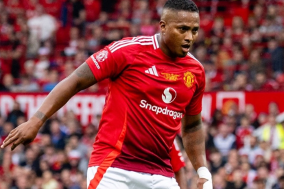 Antonio Valencia ha participado en partidos de exhibición con exjugadores de Manchester United