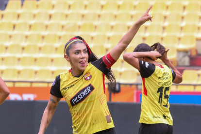 Madelen Riera anotó dos goles a Vinotinto en la victoria 5-0 de Barcelona en el Monumental