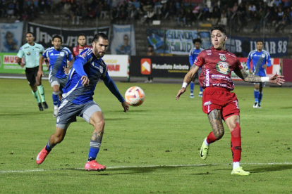 Encuentro entre Emelec y Mushuc Runa.