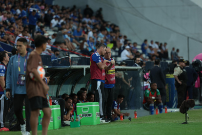 El director técnico de Emelec Jorge Célico es respaldado por el presidente electo Jorge Guzmán