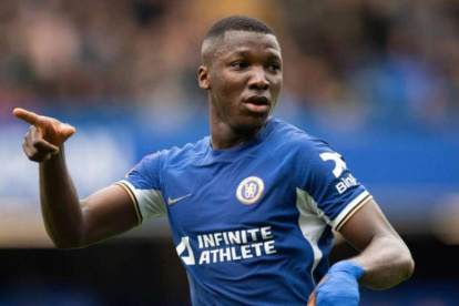 Moisés Caicedo no estuvo en la alineación titular de Chelsea ante Legia Varsovia