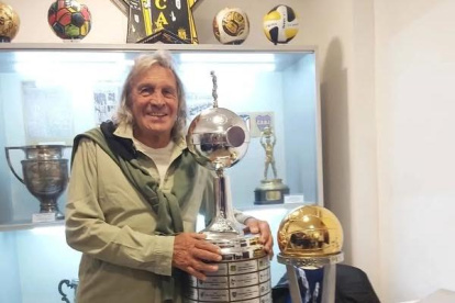 Hugo Gatti es considerado uno de los mejores arqueros en la historia del fútbol argentino.