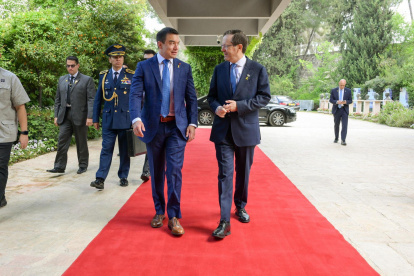 El presidente ecuatoriano Daniel Noboa y su par israelí, Isaac Herzog.