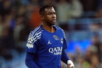 Willian Pacho es uno de los mejores defensores que tiene la Ligue 1 con la camiseta de PSG.