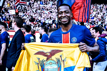 Willian Pacho se ha consolidado en la defensa del PSG.