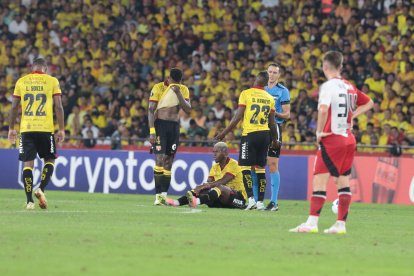 BARCELONA VS RIVER PLATE.. FD MIGUEL CANALES... 8 05 2025... AG-EXTERNOS