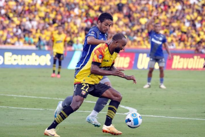 Leonai Souza y Marcelo Meli volverán a enfrentarse en un Clásico del Astillero