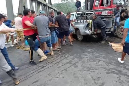El choque ocurrió en el sector 29 de Septiembre, cerca del Puente del Río Blanco.