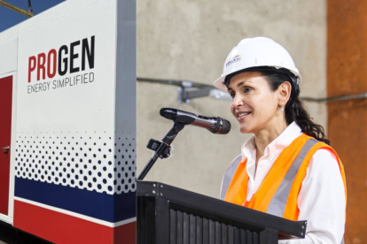 La ministra de Energía y Minas, Inés Manzano, ha dicho que hay que esperar el resultado del arbitraje entre Celec EP y Progen.