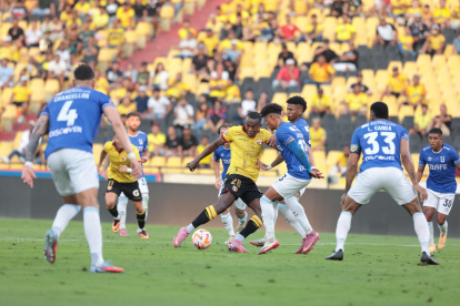 Barcelona SC y Universidad Católica disputarán la Copa Libertadores 2026.