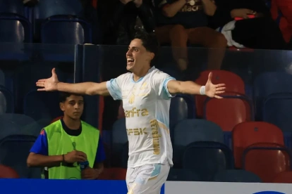 Federico Paz hizo el gol de Macará ante Tigre.
