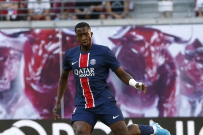 Willian Pacho buscará sostener la solidez defensiva ante un Lyon que pelea por puestos europeos.