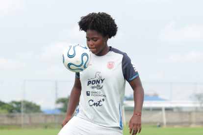 La niña que jugaba sin pupos y hoy brilla en la Tri: Jaslym Valverde y su sueño mundialista